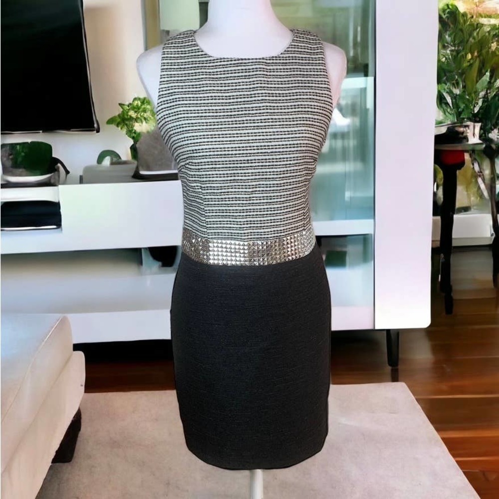 New! Grifflin Paris Black White Sleeveless Sheat Dress Knee Length Zip Up Size L